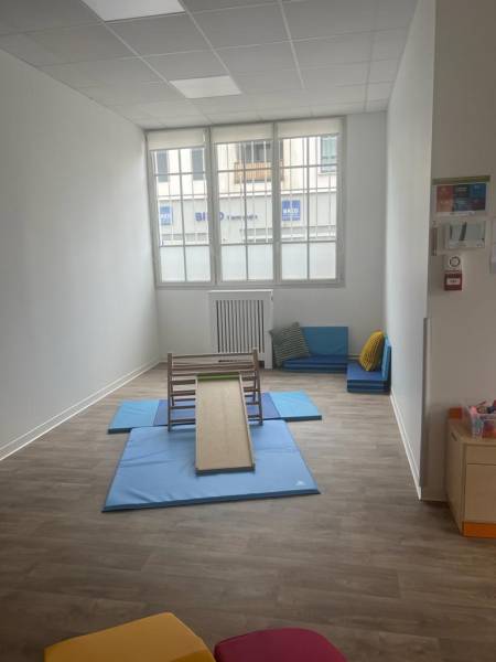 Micro-crèche à Caen quartier Vaucelles - La petite cabane de La Libellule