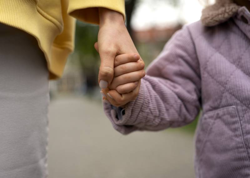 Changements CMG rentrée 2025 : aides pour les micro-crèche marseille, aubagne, rennes, caen